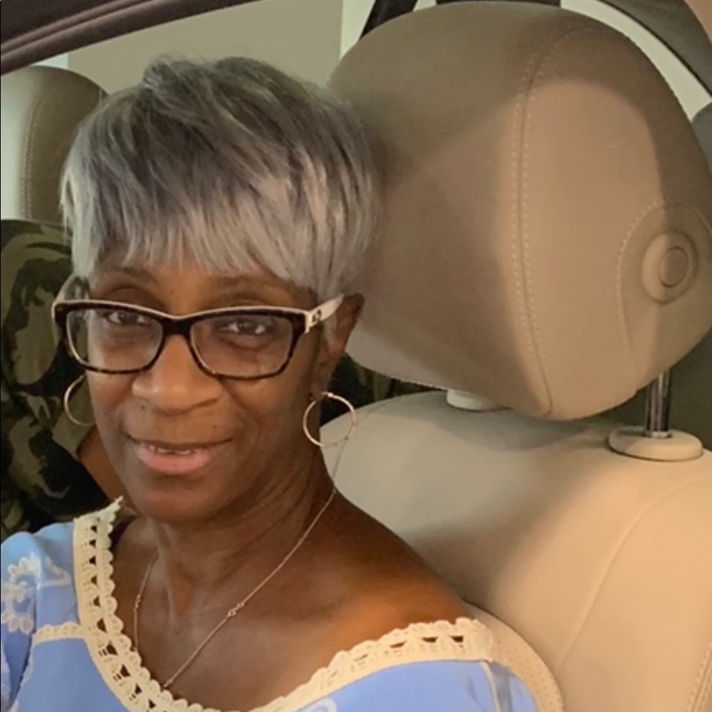 Meet your Posher, Arlita